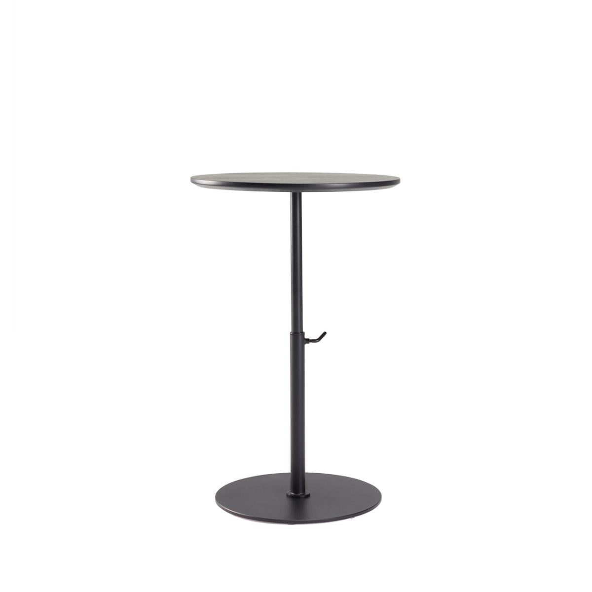 Kiffa Table Ø45 Black Oak Veneer - angle 3