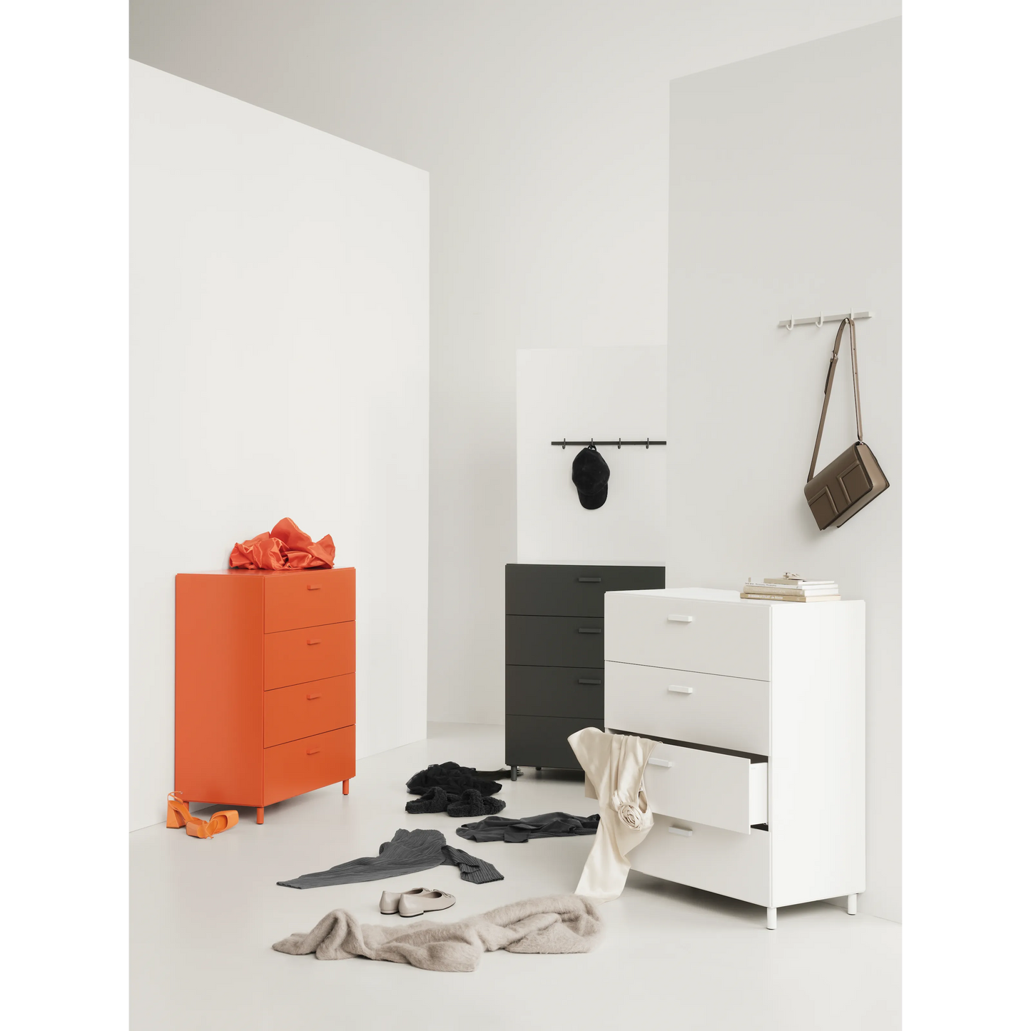 Relief Chest of drawers, wide Grey - image 2