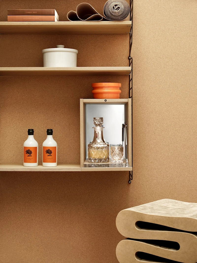 Tiny cabinet - W28 x D30 x H38, Oak