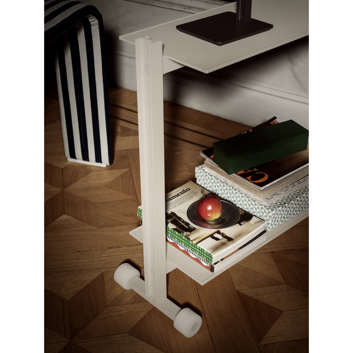 Museum Trolley - Beige - image 4