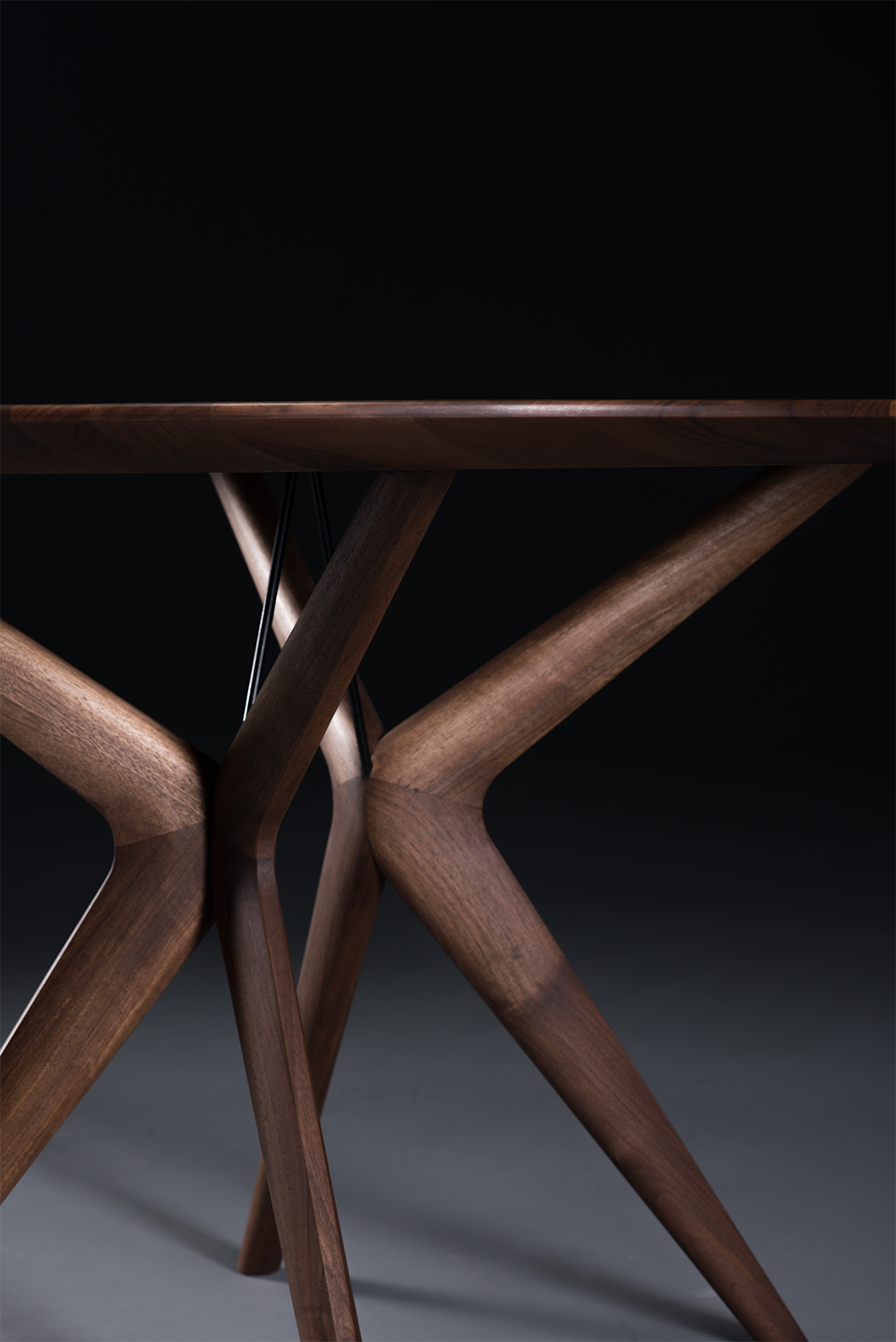 Lakri table - image 10