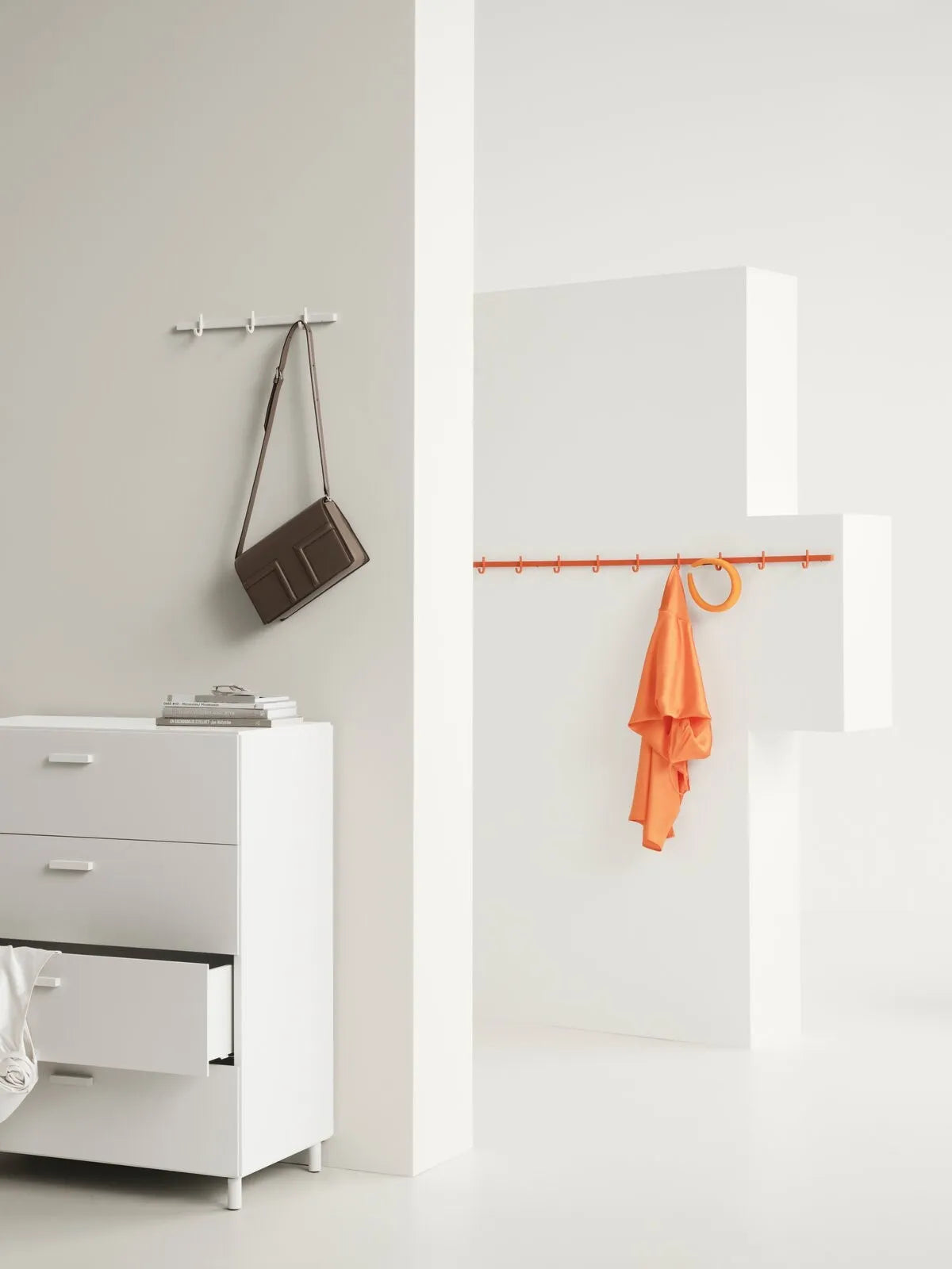 Relief Hook rail, Large - W123, Orange - image 2