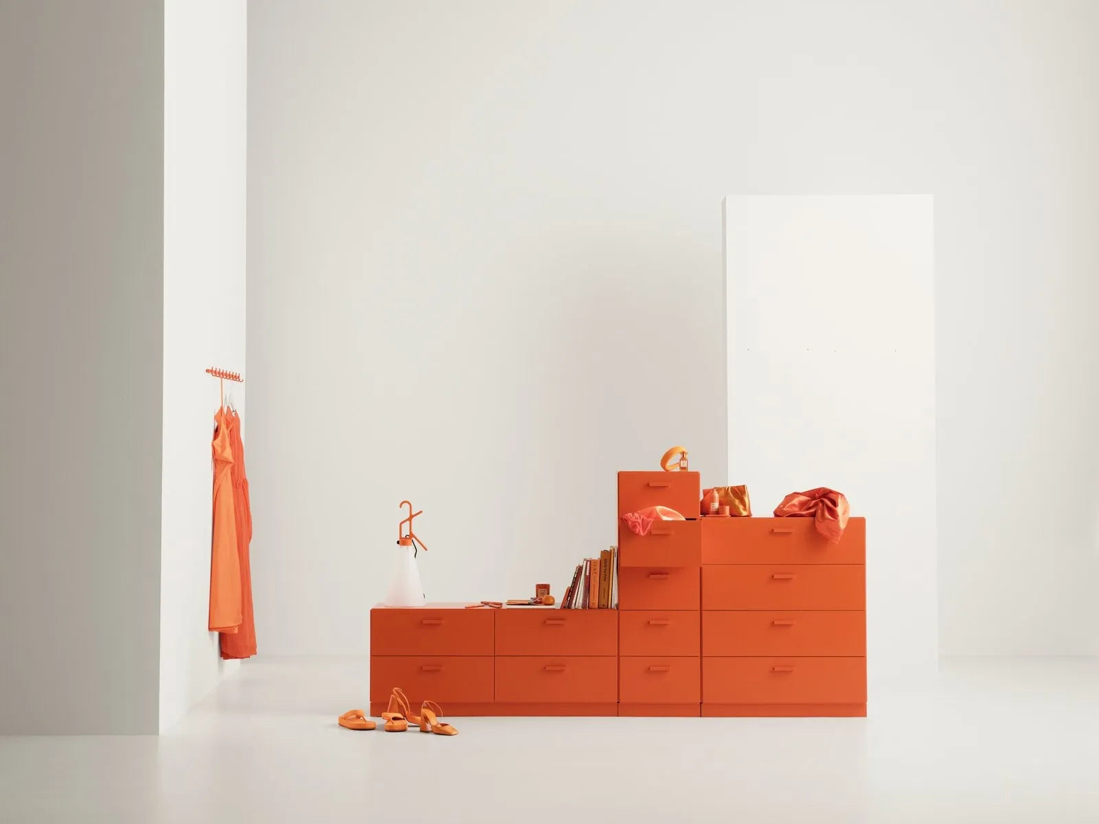 Relief Hook rail, Large - W123, Orange - image 4