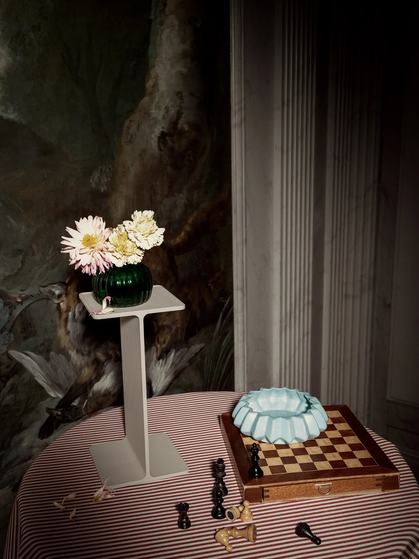 Museum Pedestal - Beige - image 2