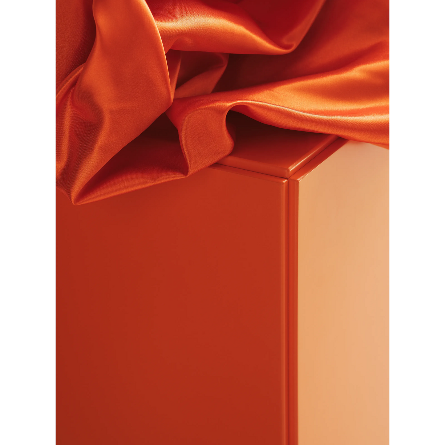 Relief Chest of drawers, low Orange - image 3