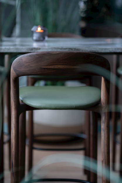 Neva light bar chair - image 12