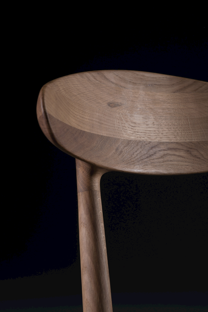 Wu chair - image 11