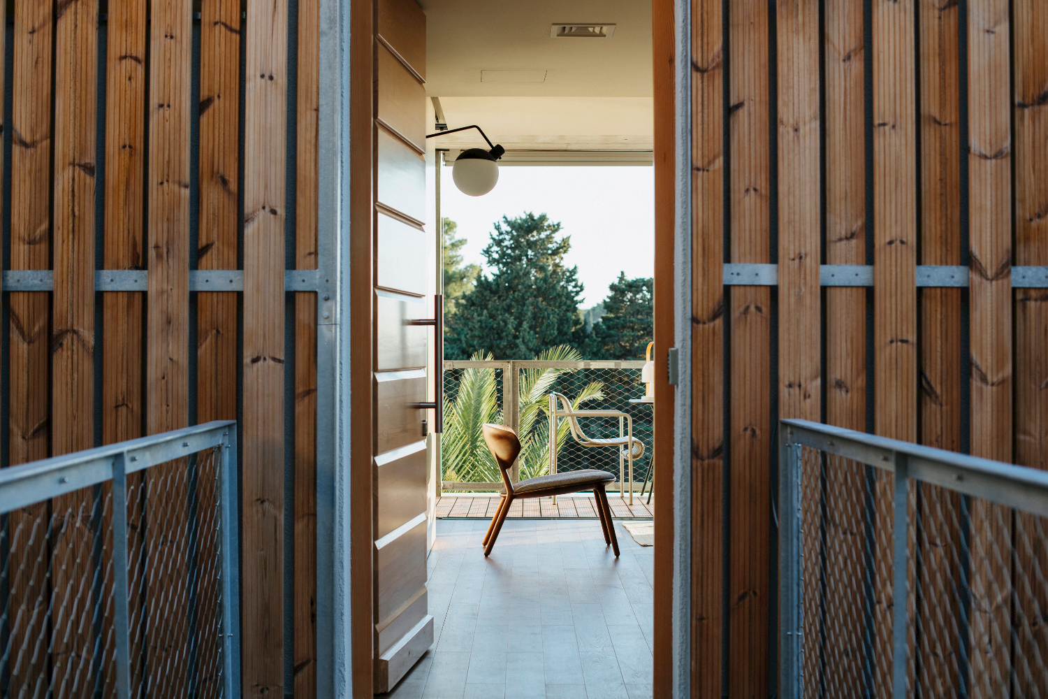 Wu lounge chair - image 12