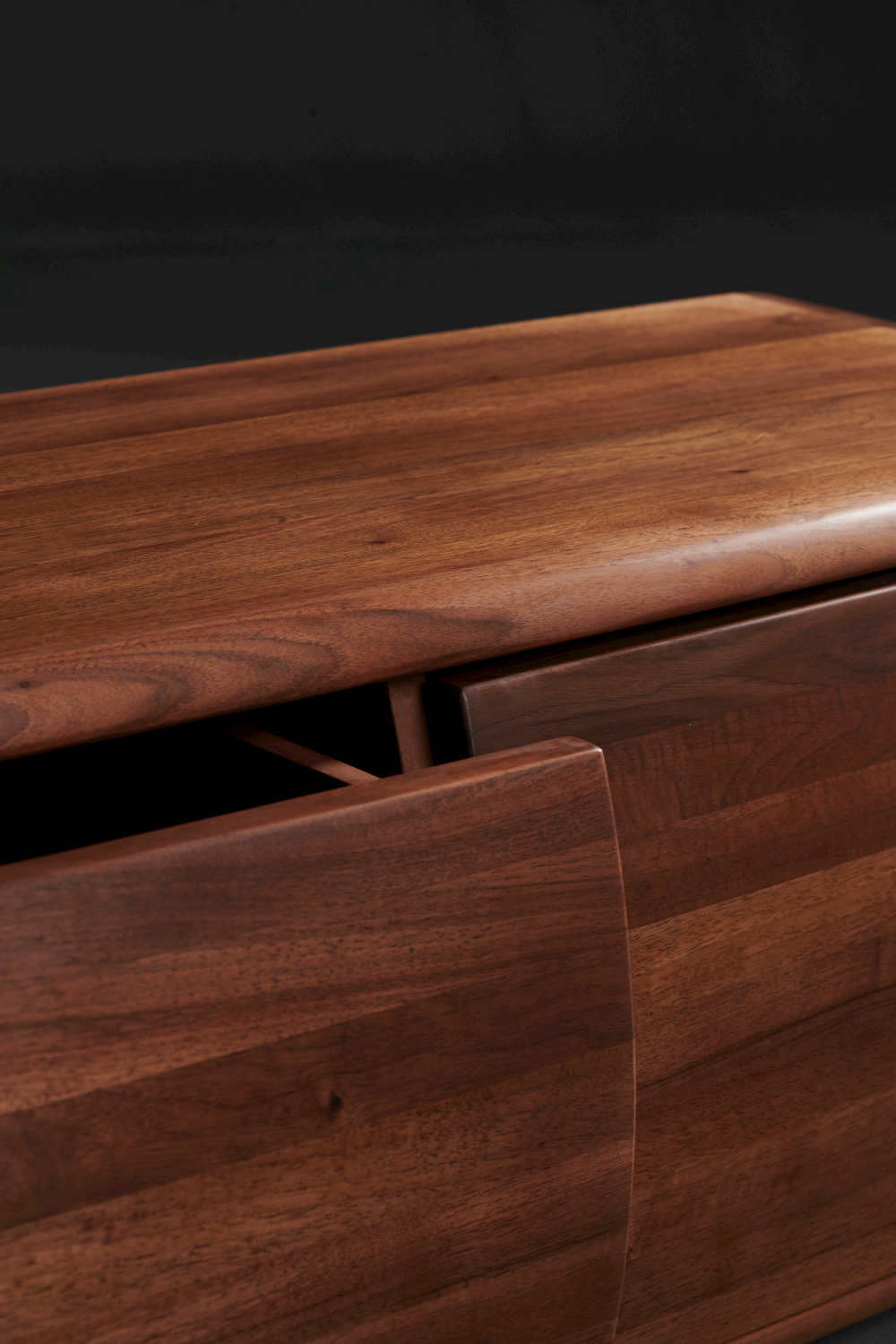 Wu sideboard - image 8